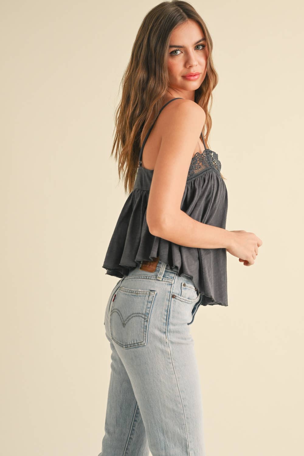 CROCHET CONTRASTED TANK TOP