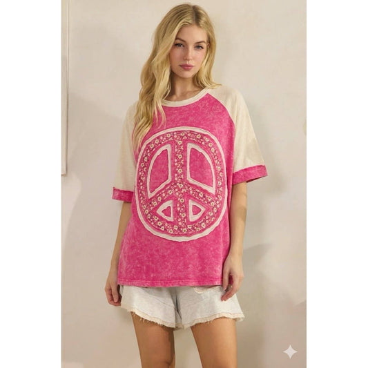 PEACE SIGN PATCH TEE
