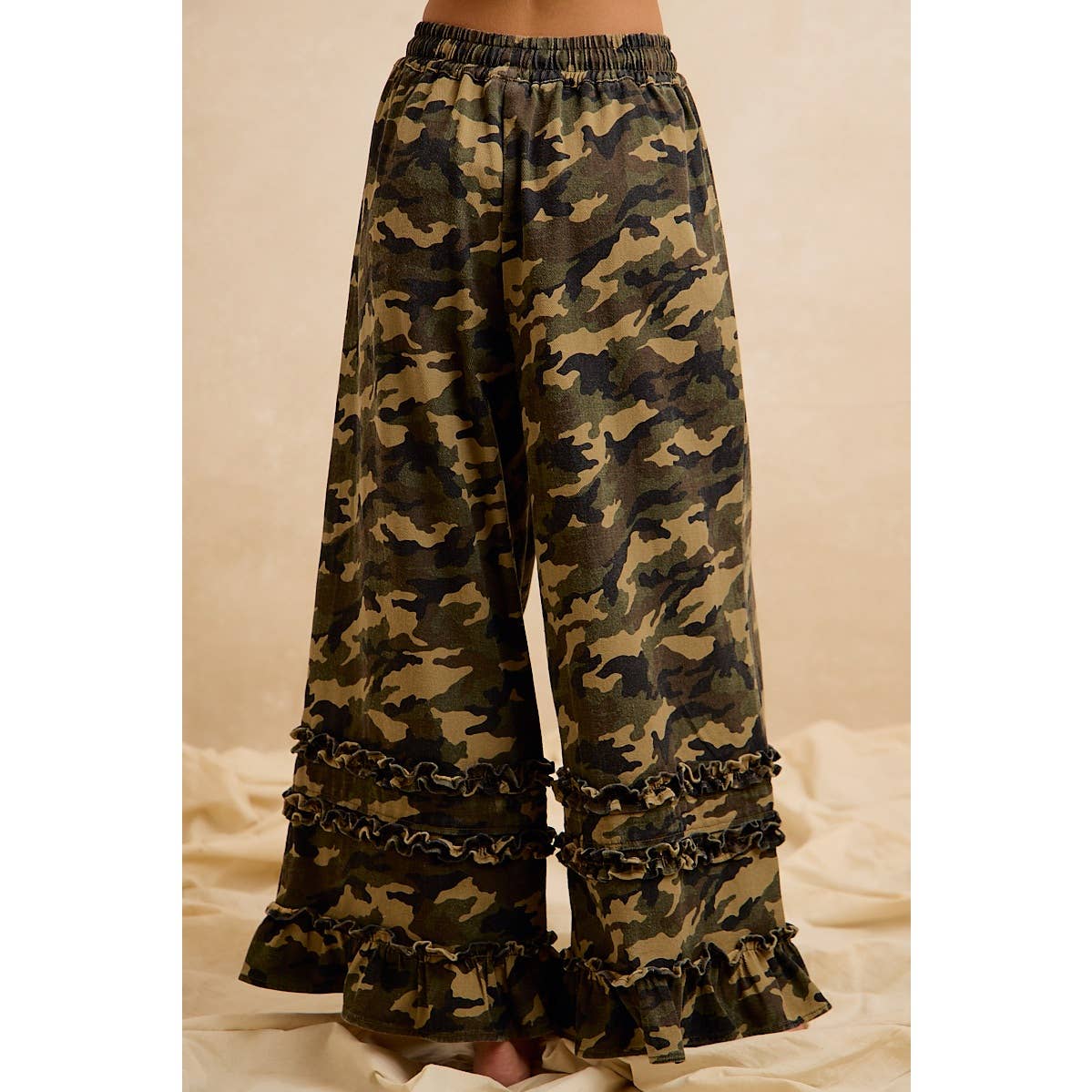CAMOUFLAGE PRINTED TWILL RUFFLED DETAIL WIDE PANTS