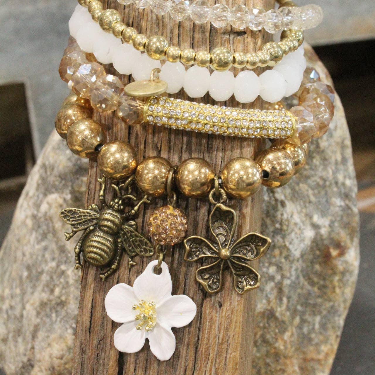 Dazzling Bee Bracelet Set