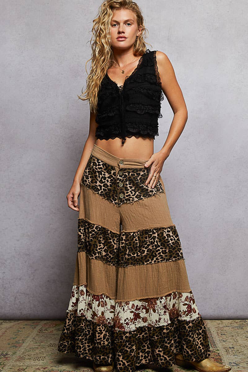 V-neck Sleeveless Cropped Lace Tank Top