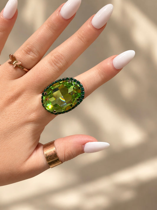 WETSTONE: green with dark green trim Liz Taylor Ring