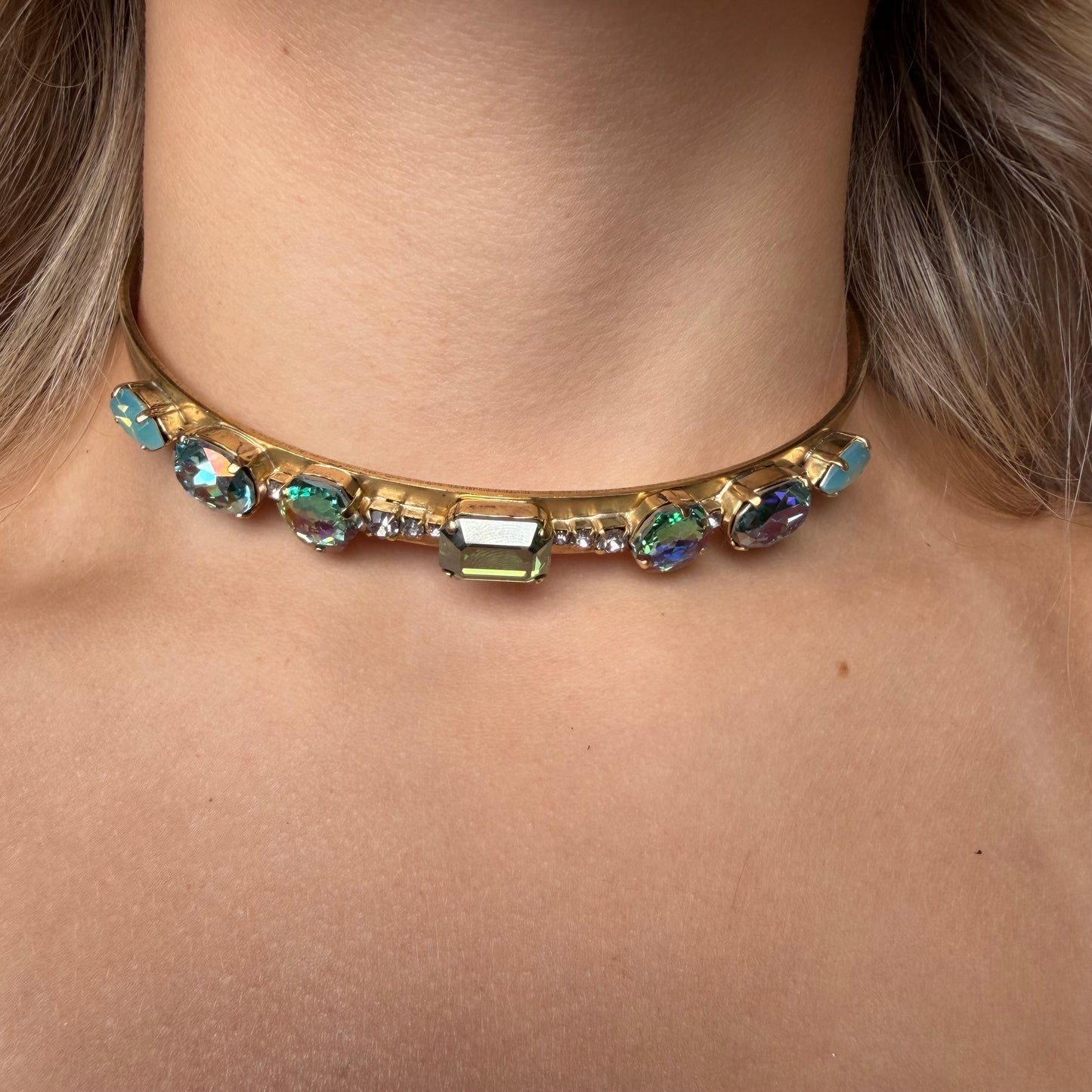 ANGELIC CHOKER