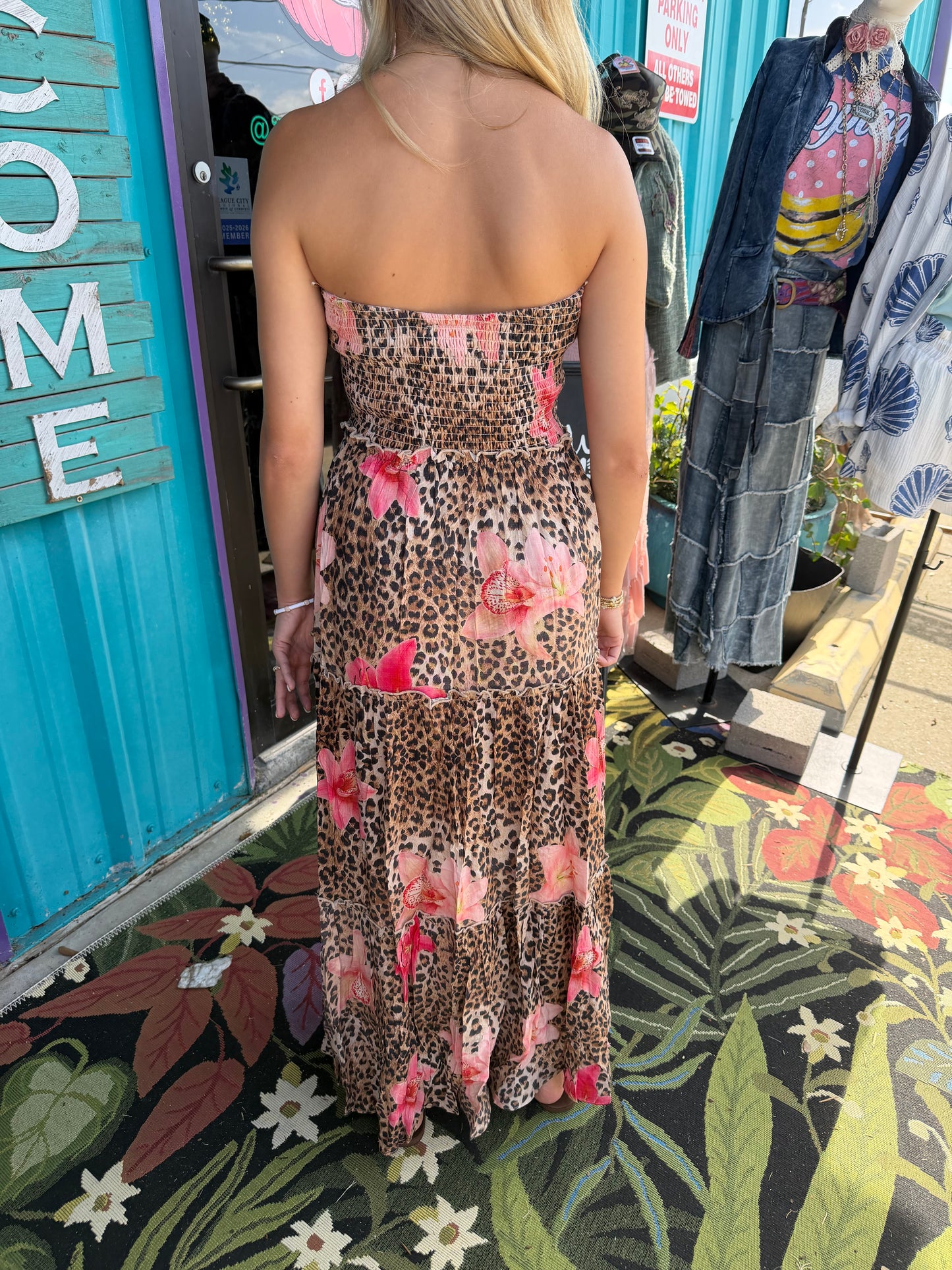 STRAPLESS SMOCKED TIERED MAXI DRESS