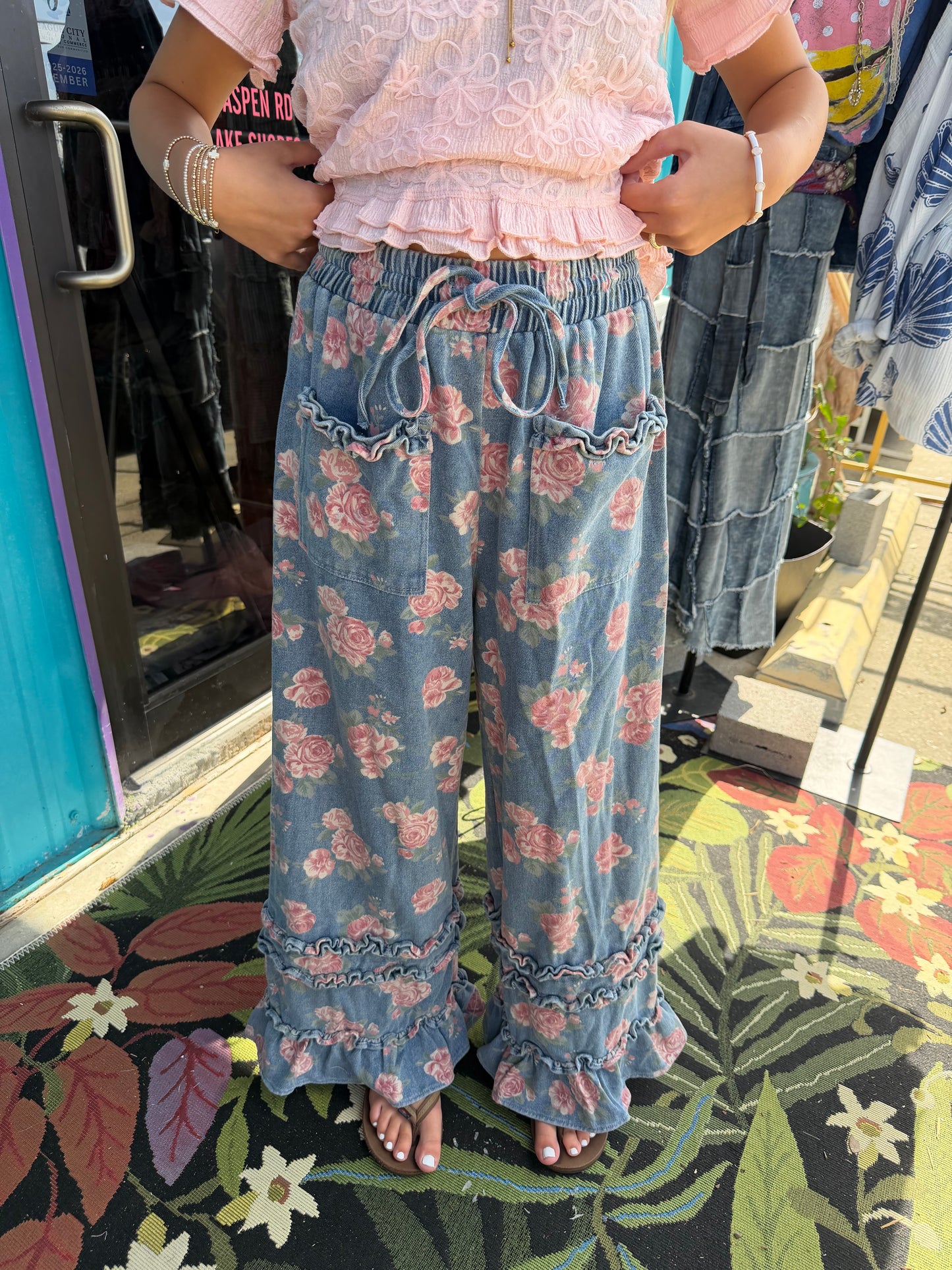 WASHED FLORAL DENIM WITH RUFFLE ELASTIC WIDE PANTS