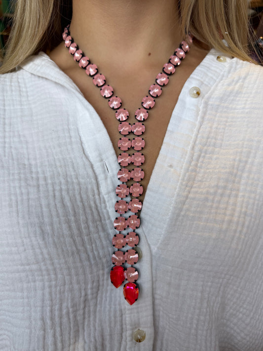 Split Necklace in Smutt / Flamingo Ignite