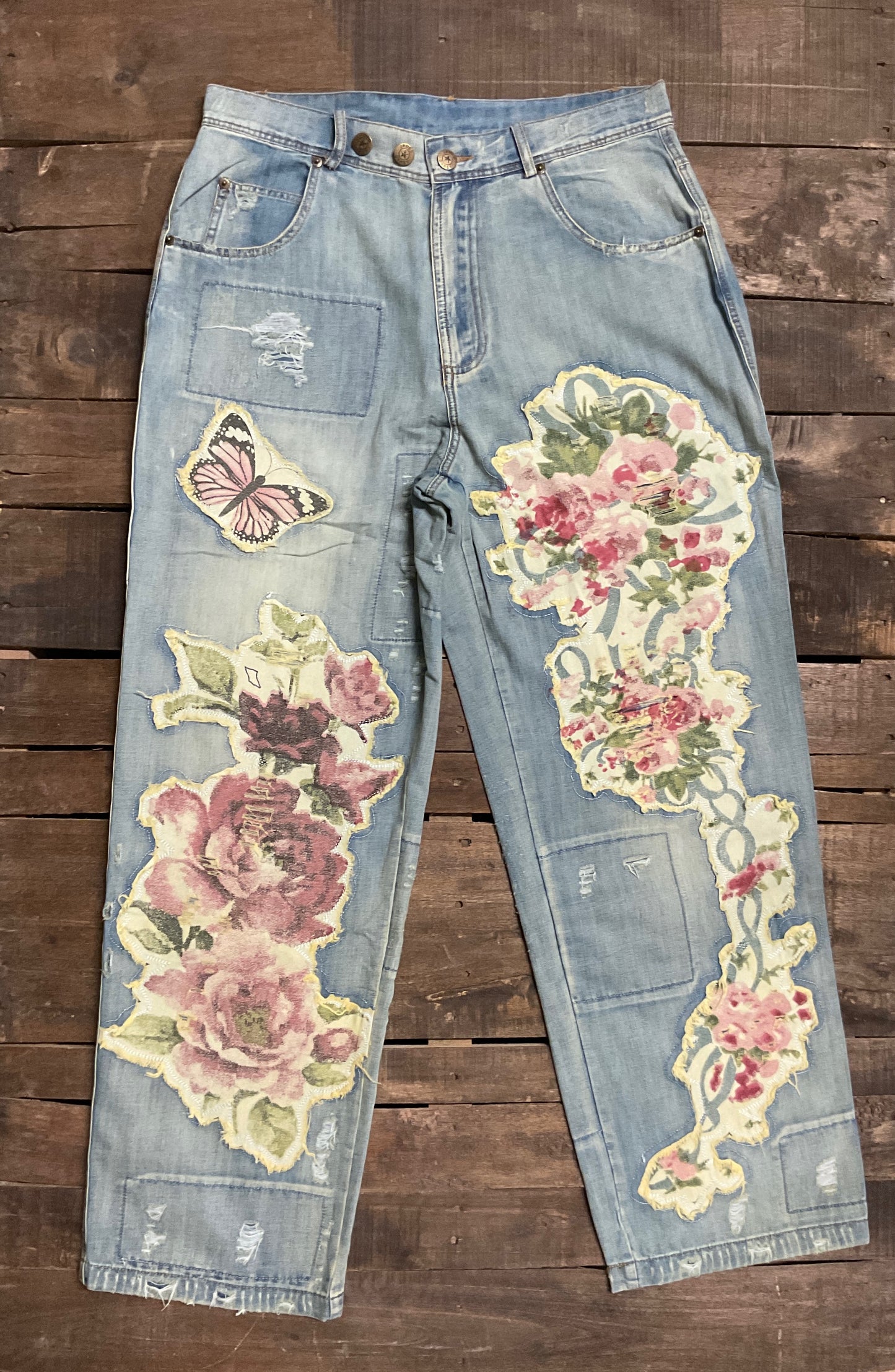 JADED GYPSY FLORAL APPLIQUE JEANS