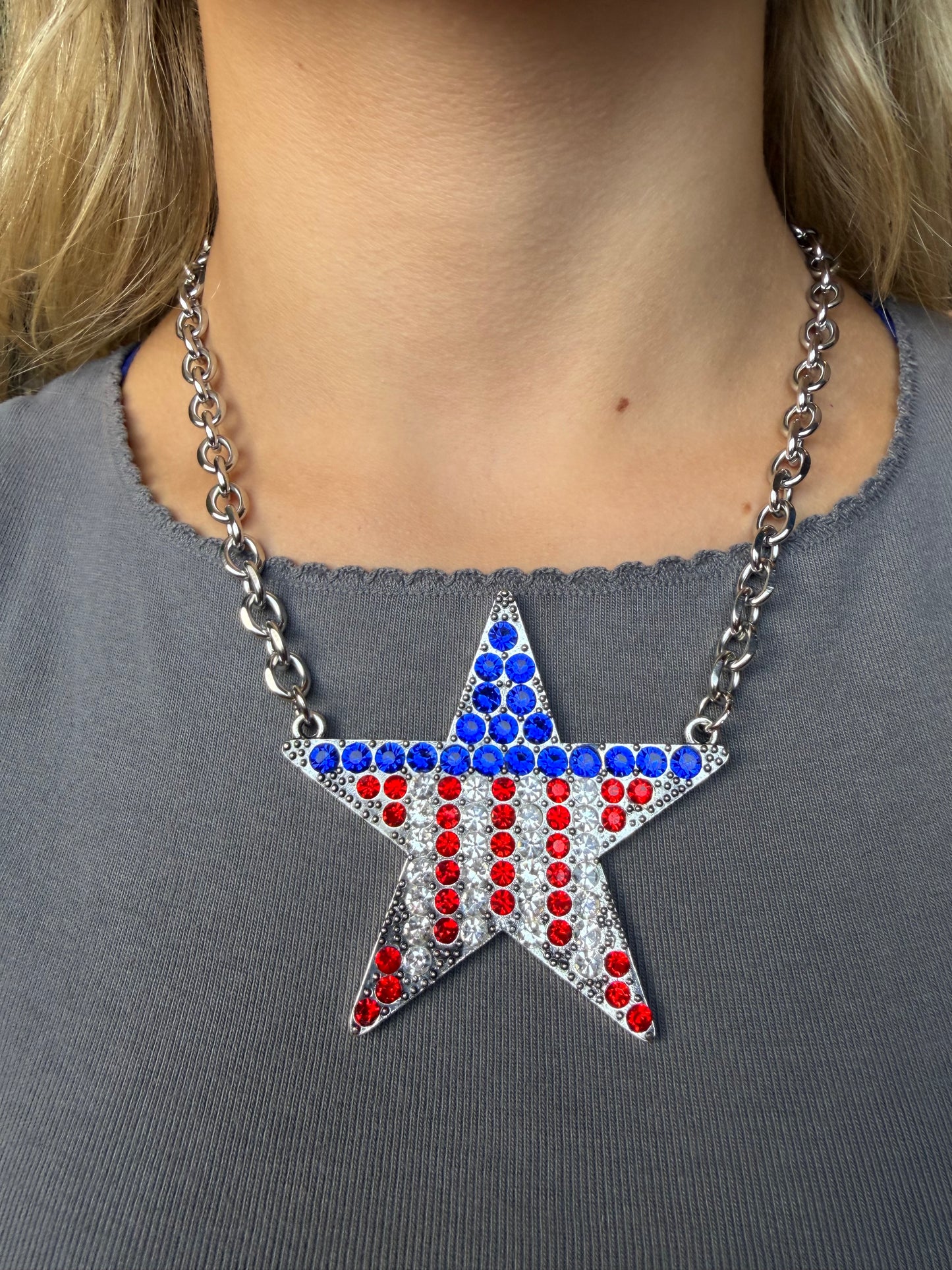 SILVER AMERICANA STAR NECKLACE