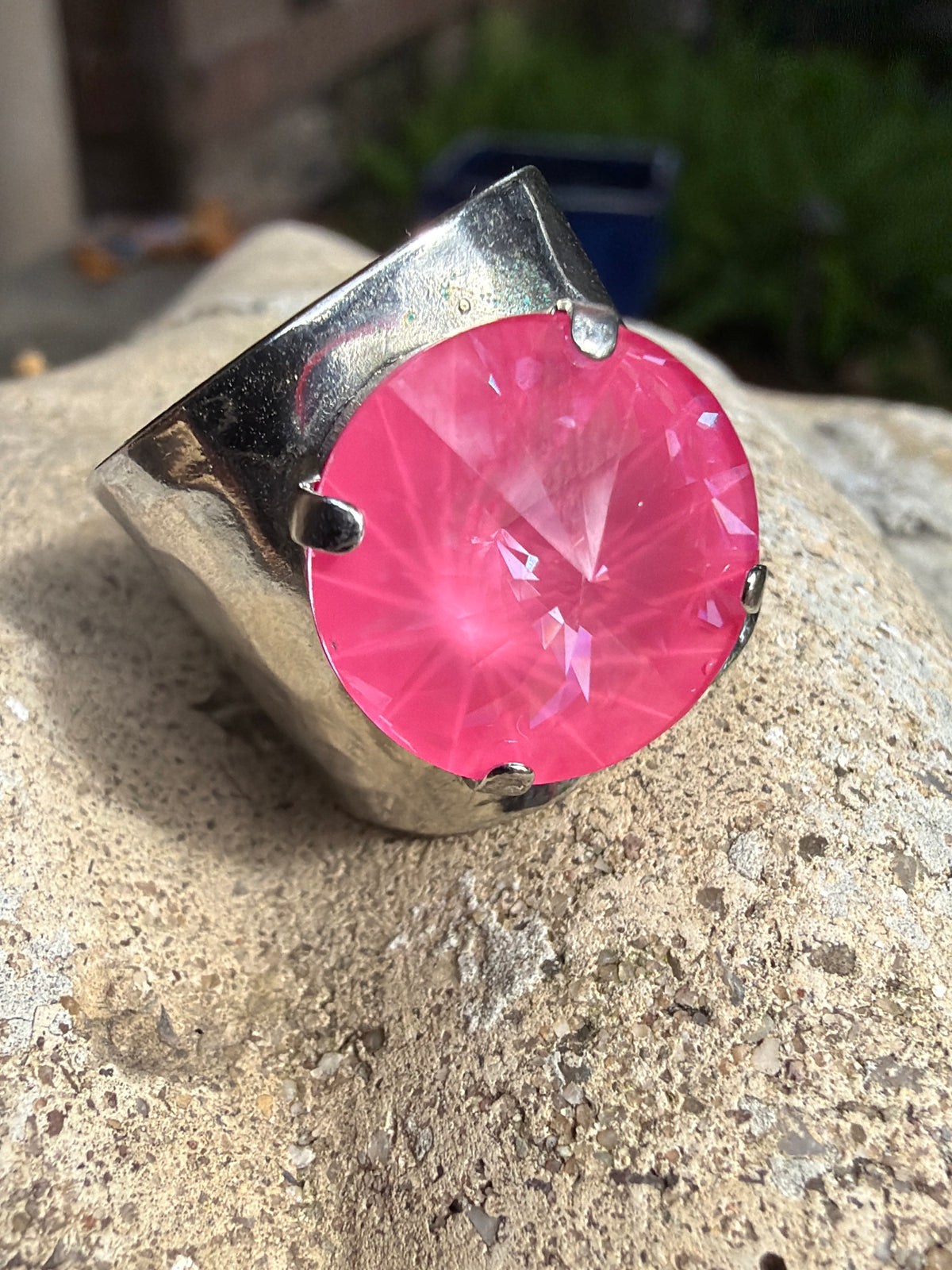 WETSTONE: Dahlia Toadie Ring