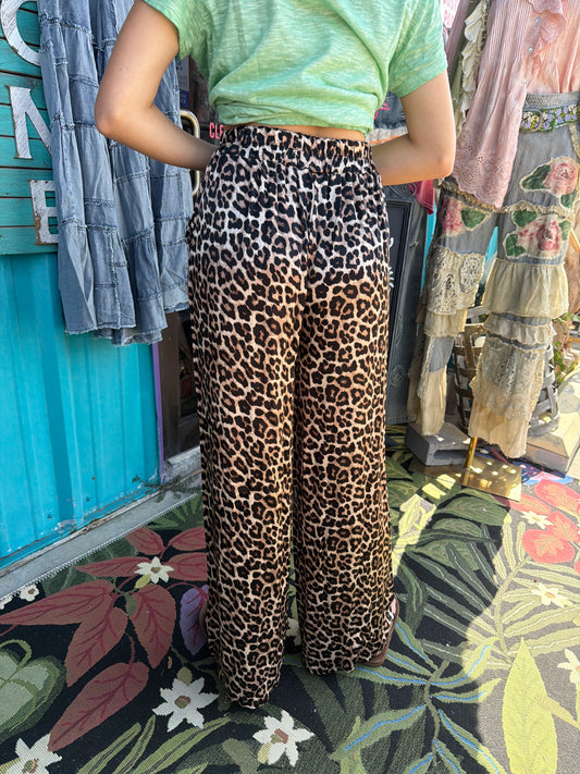 Leopard Print Wide-Leg Pants with Pockets Viscose