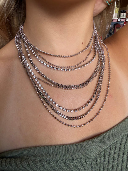 WENDY SHORT NECKLACE IN SILVER