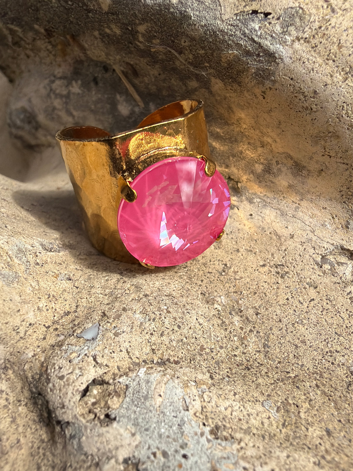 WETSTONE: Dahlia Toadie Ring