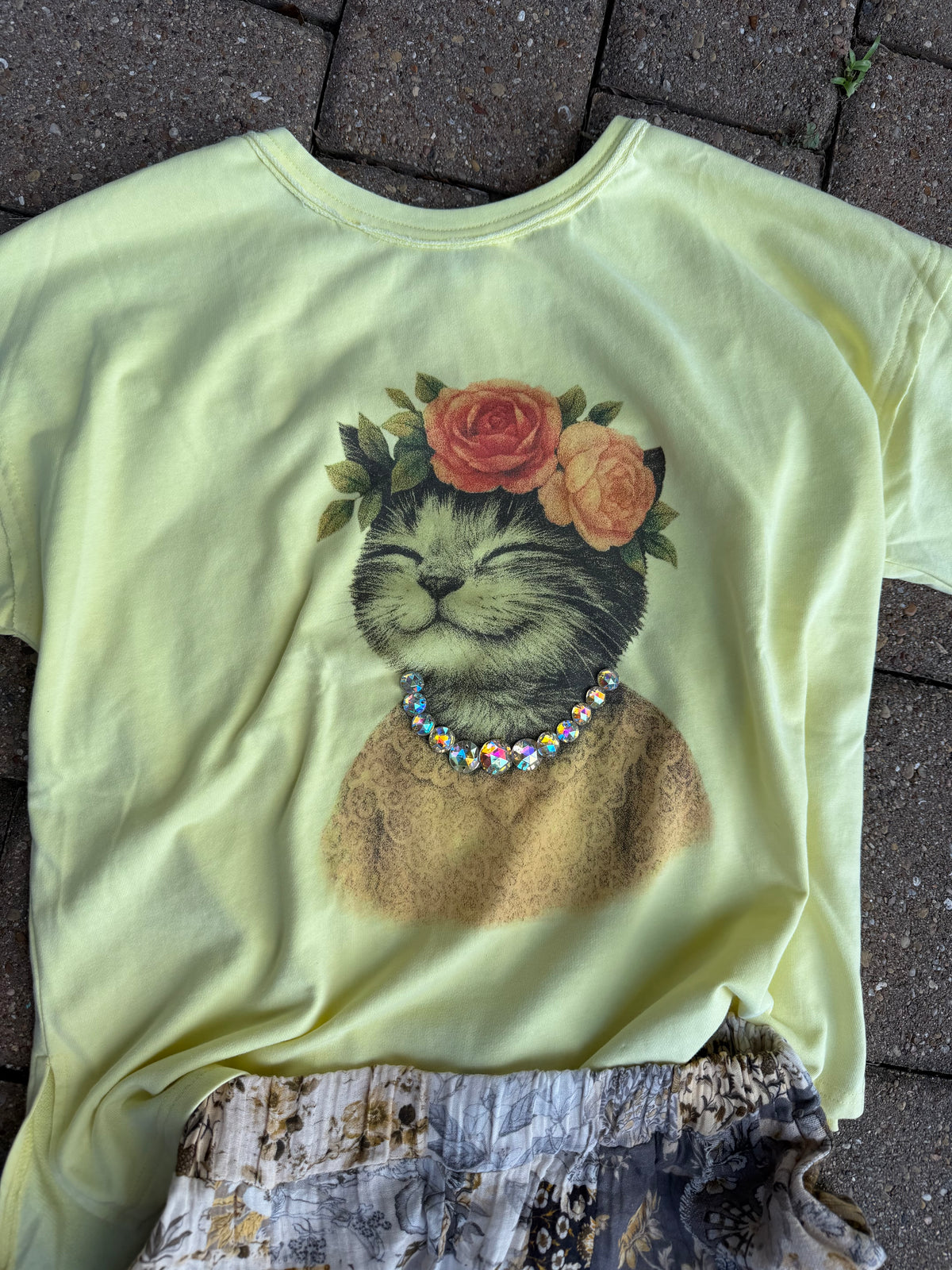 Yello Cat T-Shirt Swarvoski Rhinestone T-Shirt