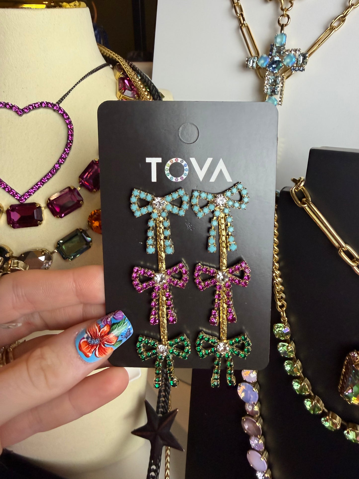 BOW EARRINGS