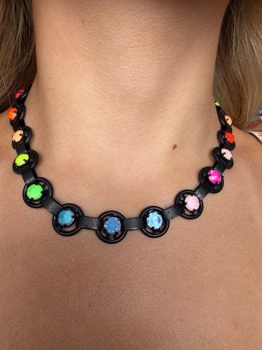 Link Necklace in Smutt Electrics
