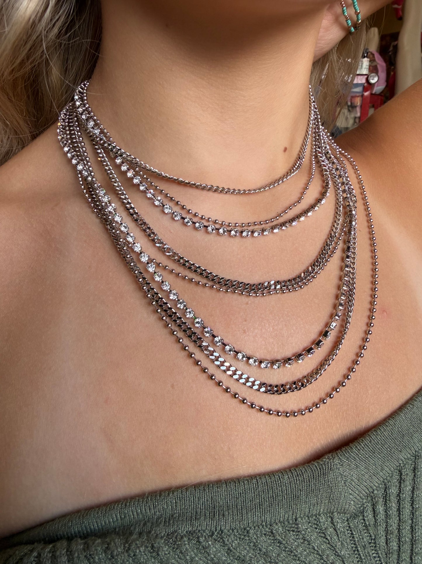 WENDY SHORT NECKLACE IN SILVER