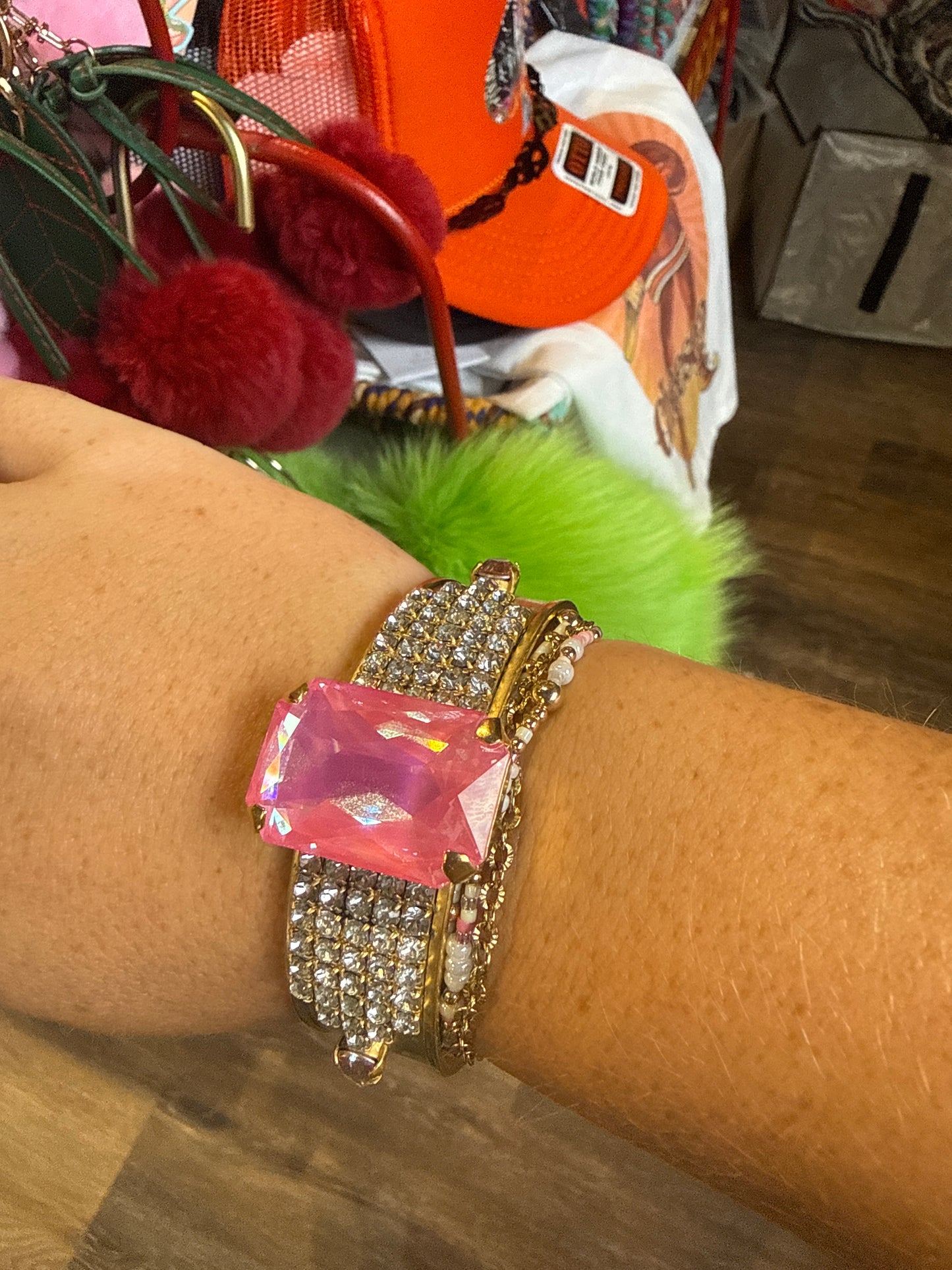 Derya Ultra Fuchsia Moon Cuff