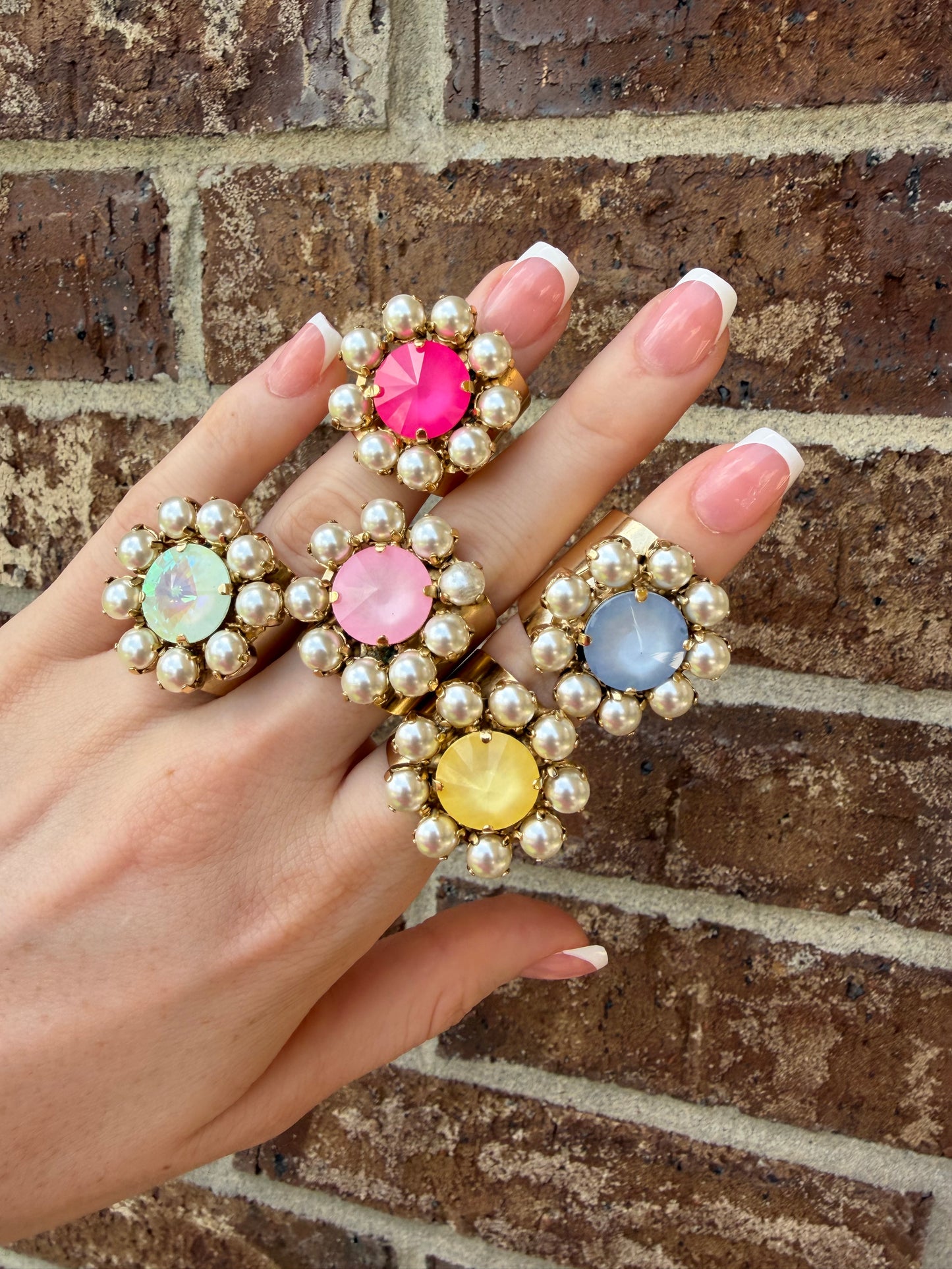 TWIGGY RING ULTRA MINT W PEARLS