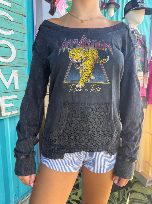 Leopard Rock LS Fleece