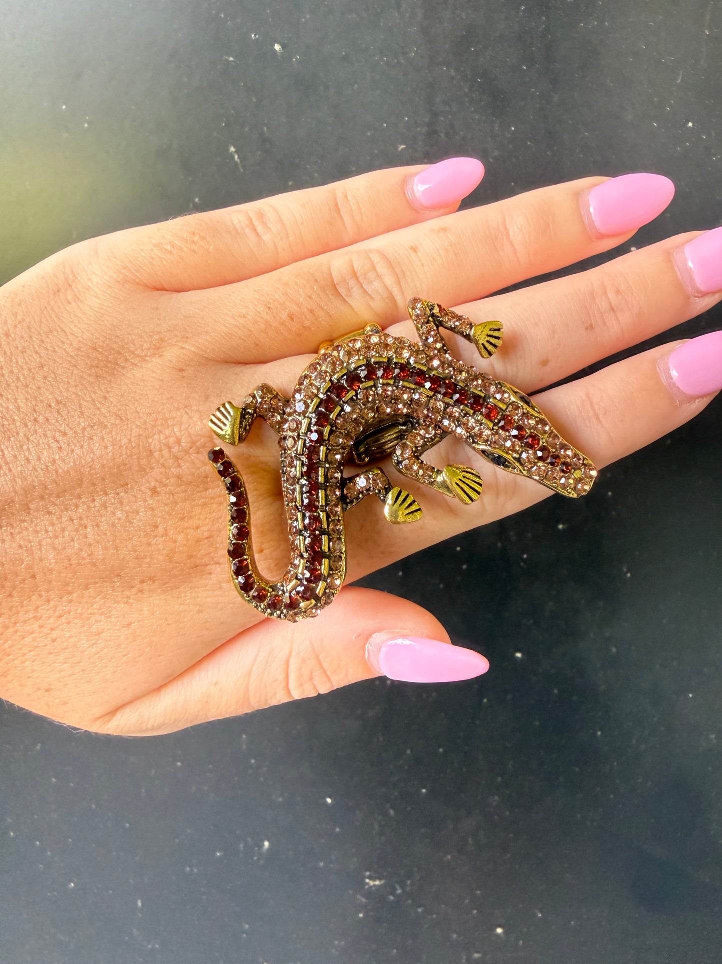 Rhinestone Paved Alligator Pointed Stretch Ring