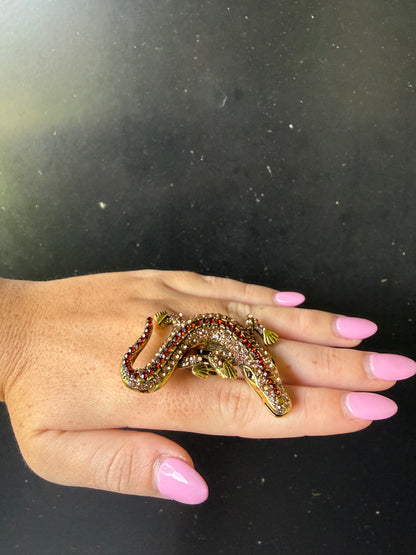 Rhinestone Paved Alligator Pointed Stretch Ring