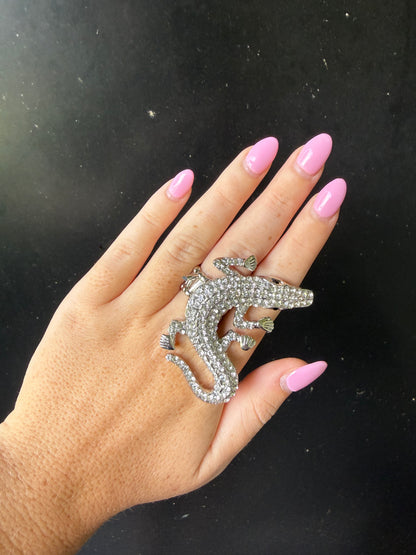 Rhinestone Paved Alligator Pointed Stretch Ring