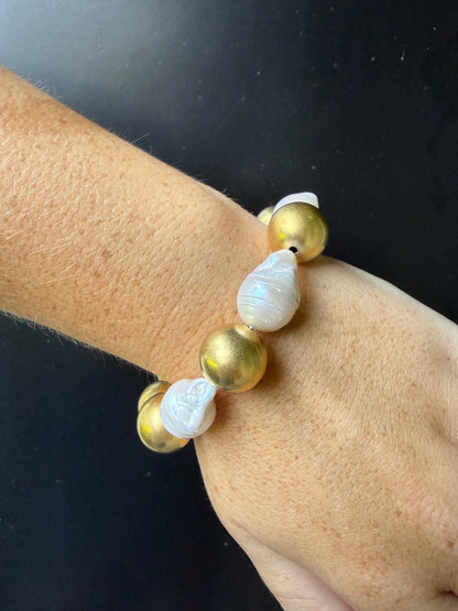 Gold Plated Ball & Baroque Pearl Stretch Bracelet