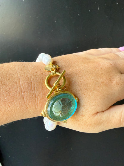 Aqua Venetian Glass Bee Intaglio on Genuine Freshwater Pearl Bracelet