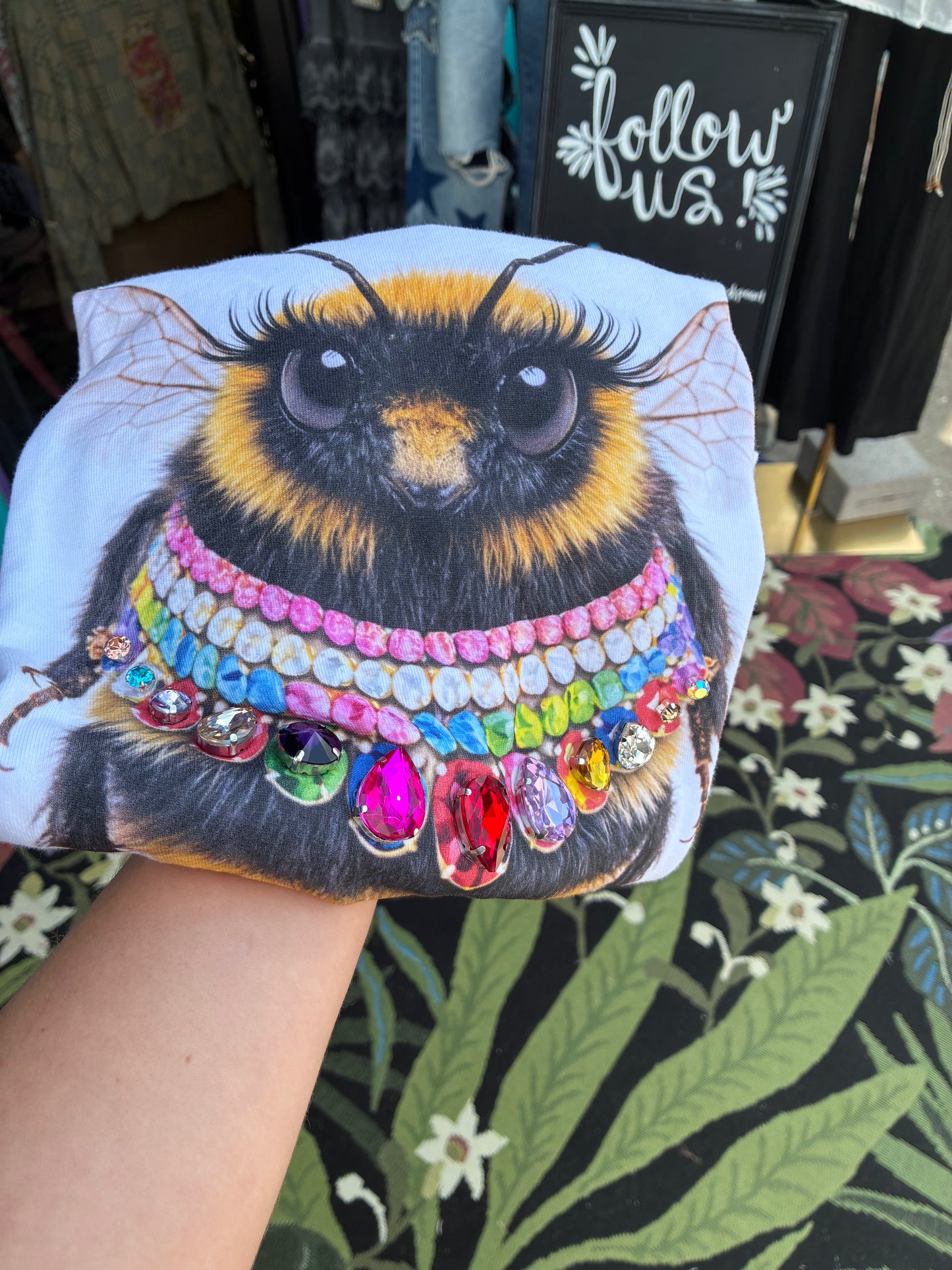 Jeweled Collar Bee T-Shirt