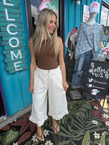 MID RISE RUFFLED HEM BLOOMER JEANS