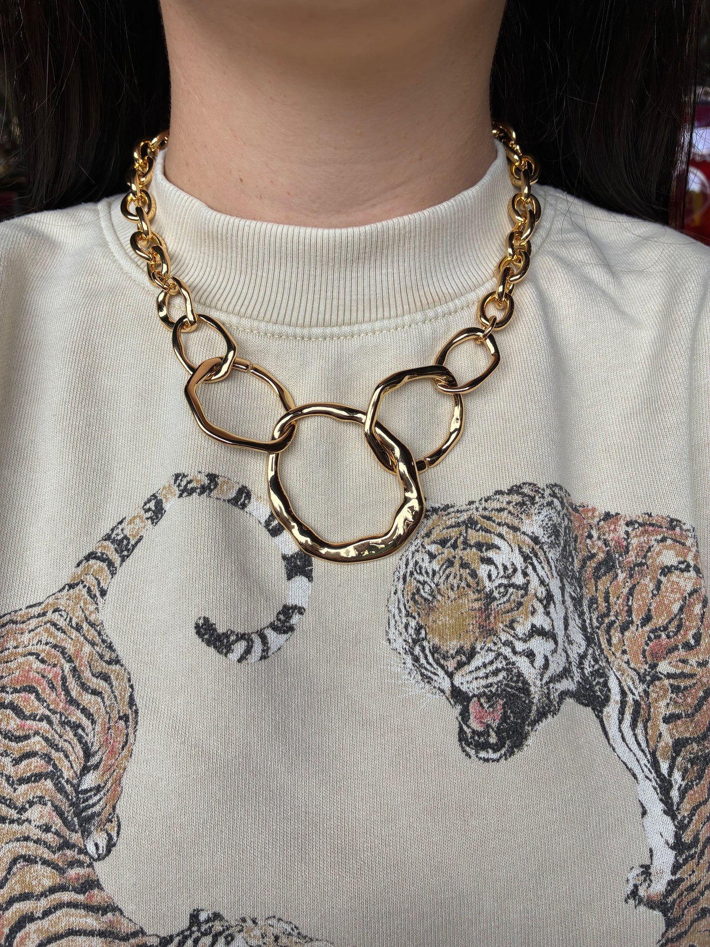 Interlocking Golden Chain Necklace