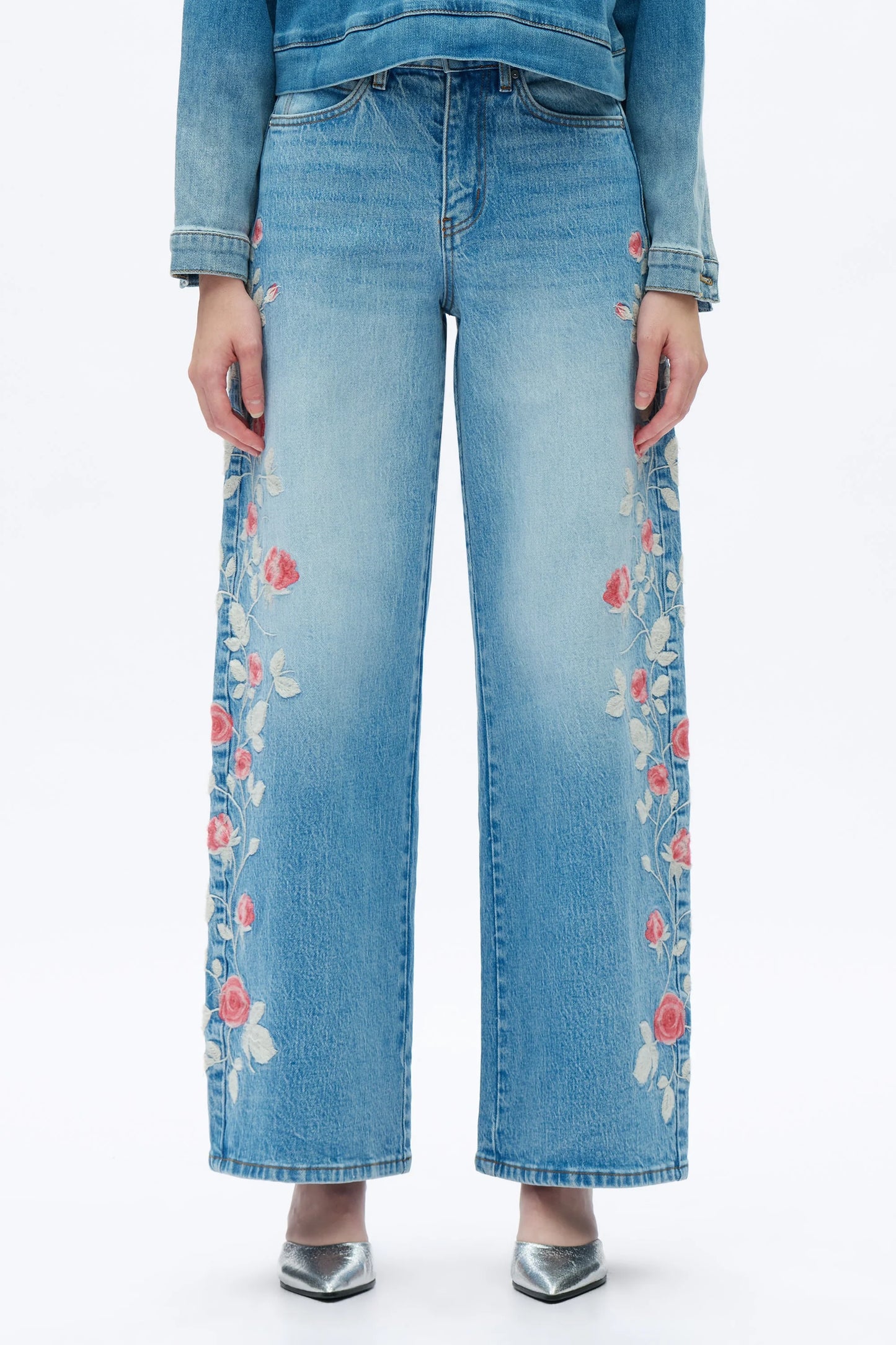 High Rise Floral Embroidered Barrel Jeans