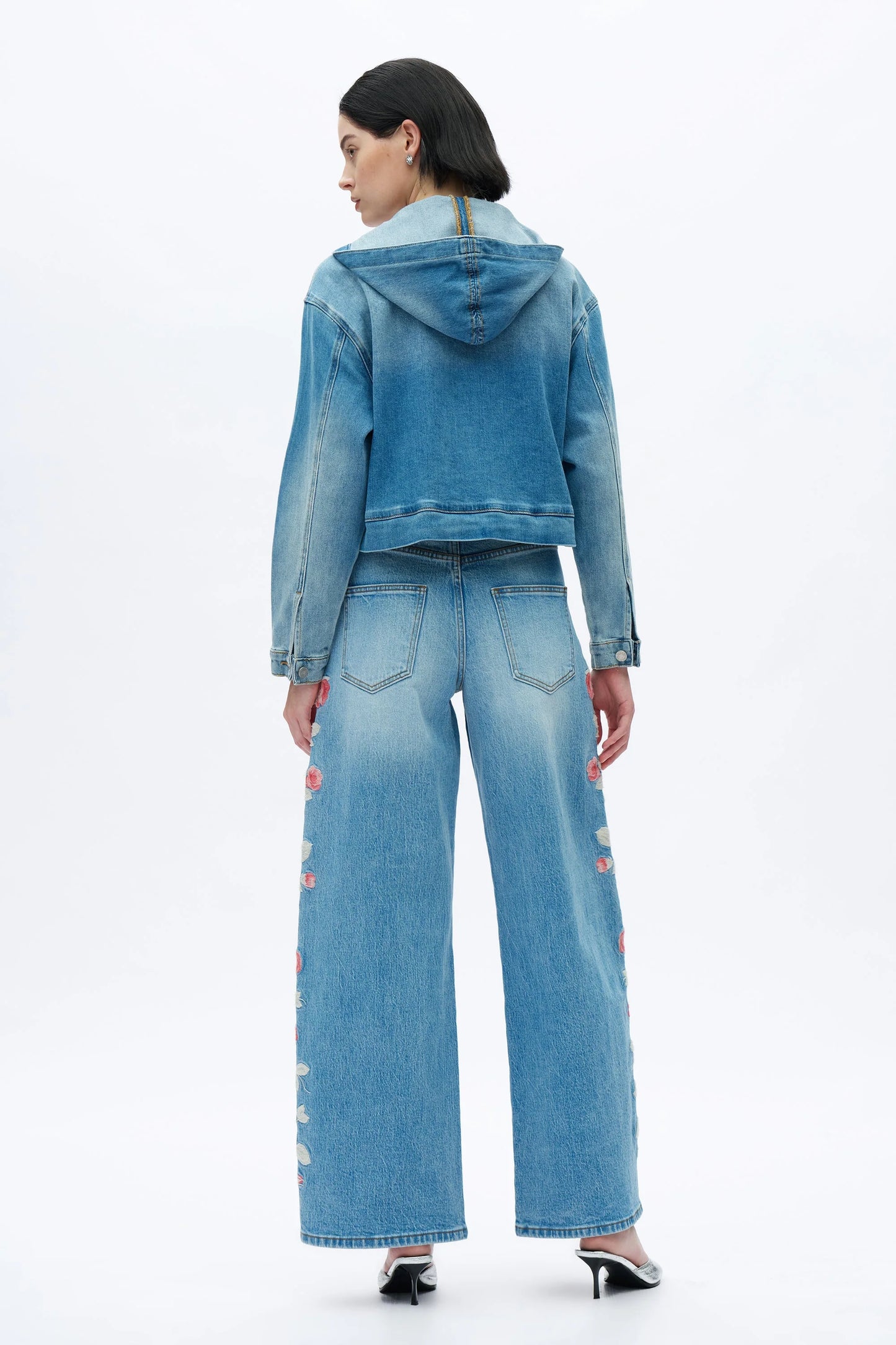 High Rise Floral Embroidered Barrel Jeans