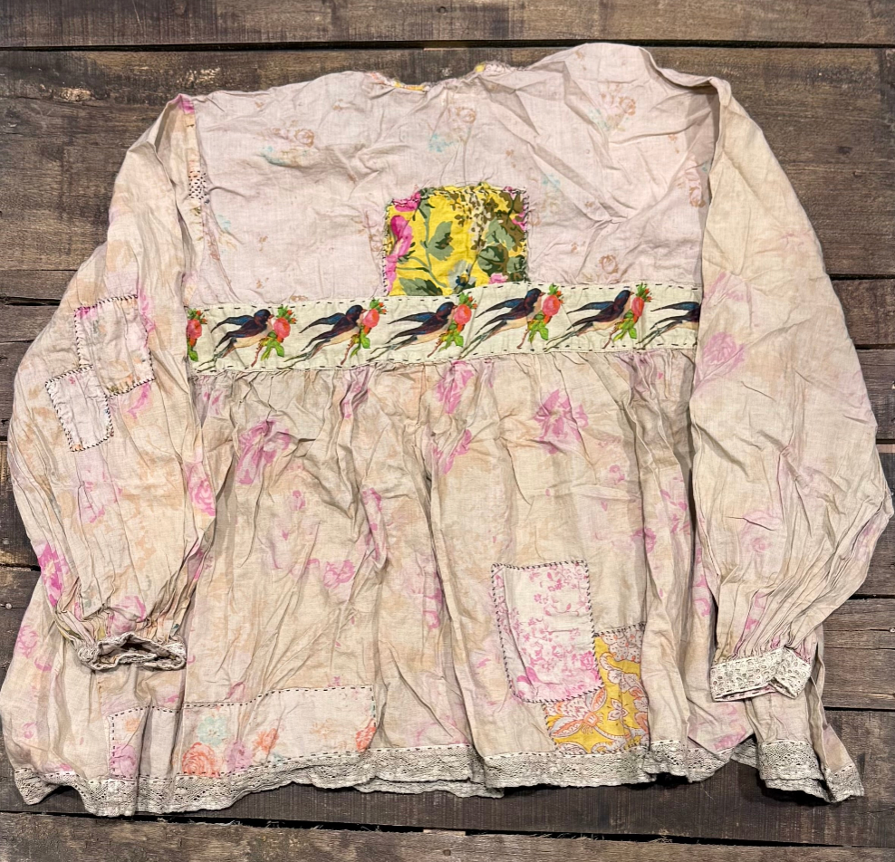 Weathered Wildflower Top- Roses