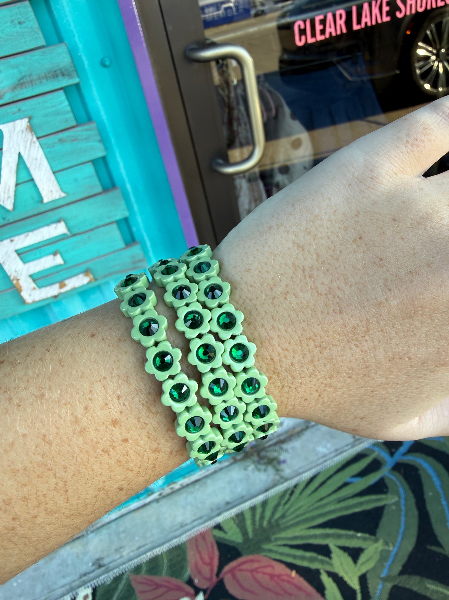 Green Meadow Flower Stretch Bracelet