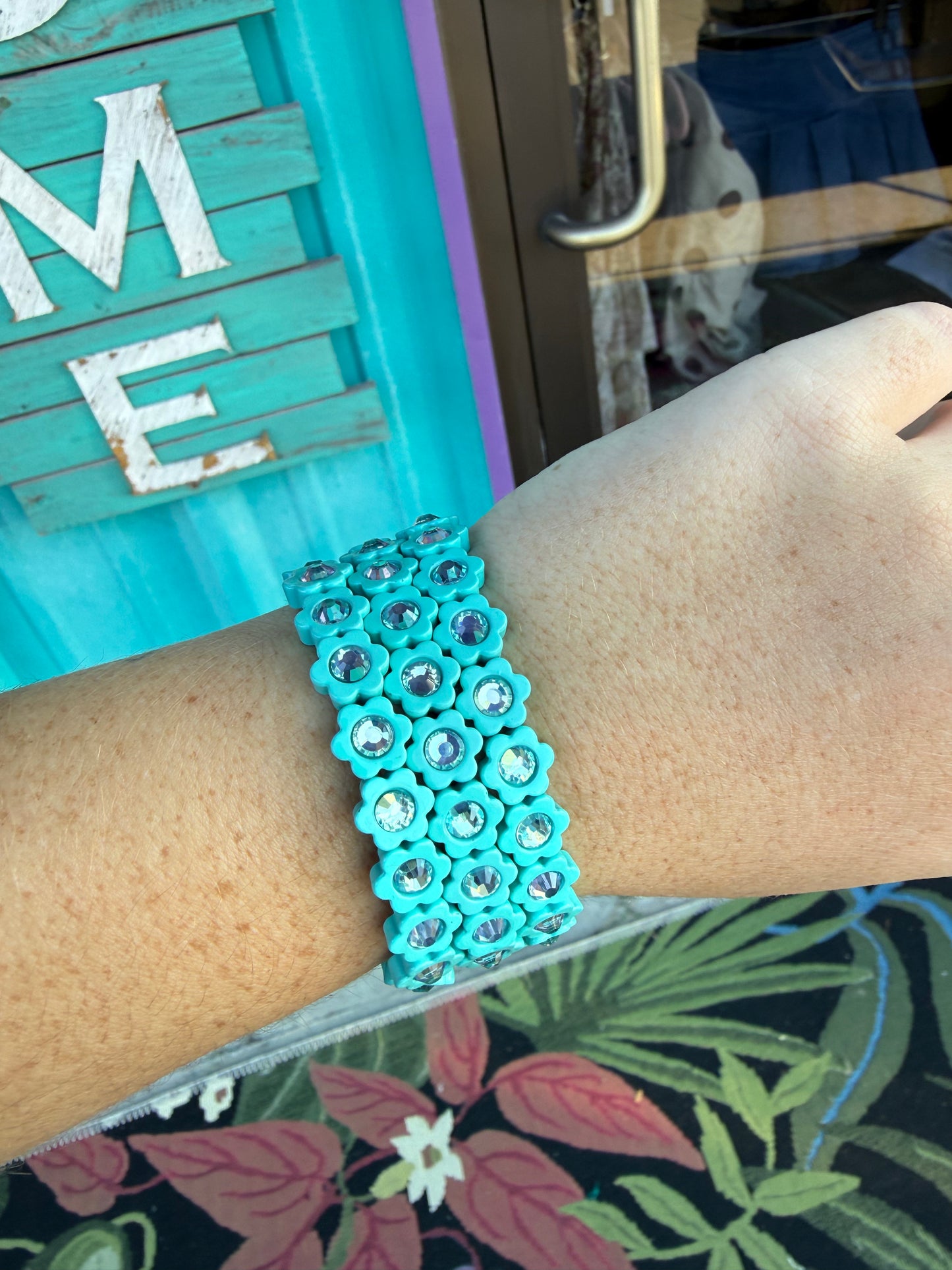 Aqua Blue With Clear Flower Stretch Bracelet