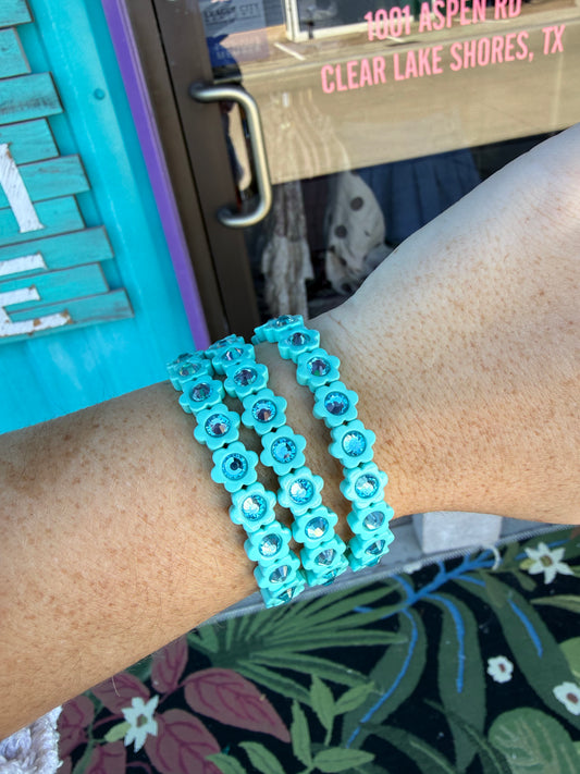 Aqua Blue Flower Stretch Bracelet