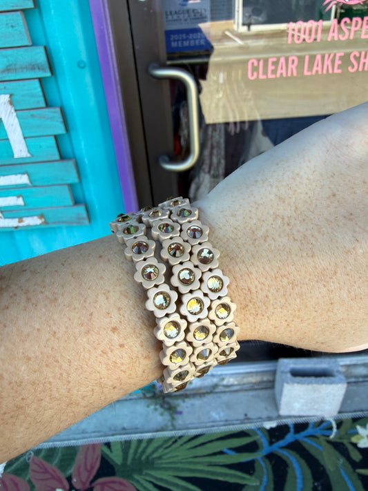 Tan Flower Stretch Bracelet