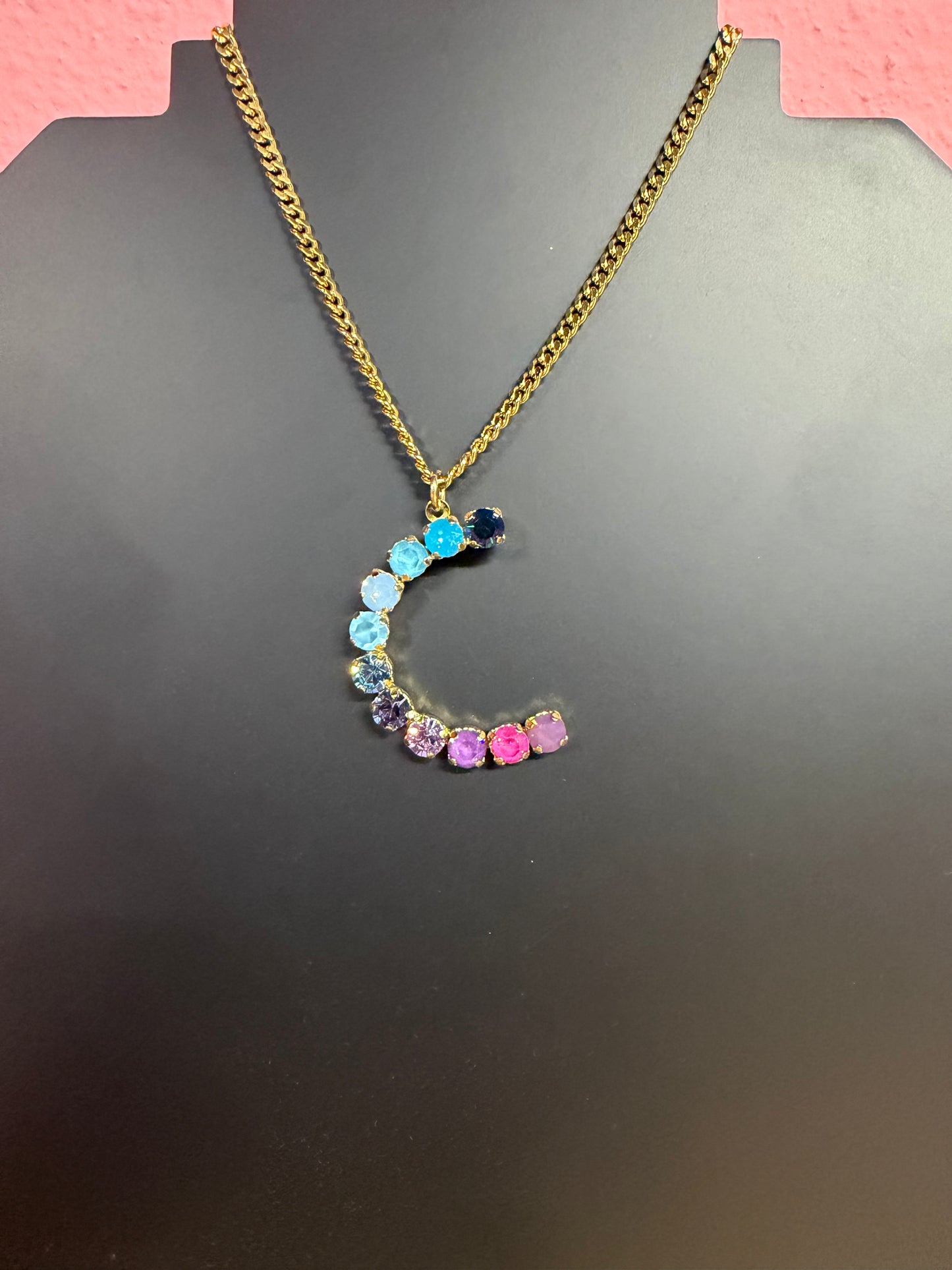 MONOGRAM C NECKLACE