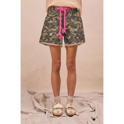 BRAIDED WAIST BELT POCKETS CAMOUFLAGE PRINT SHORTS