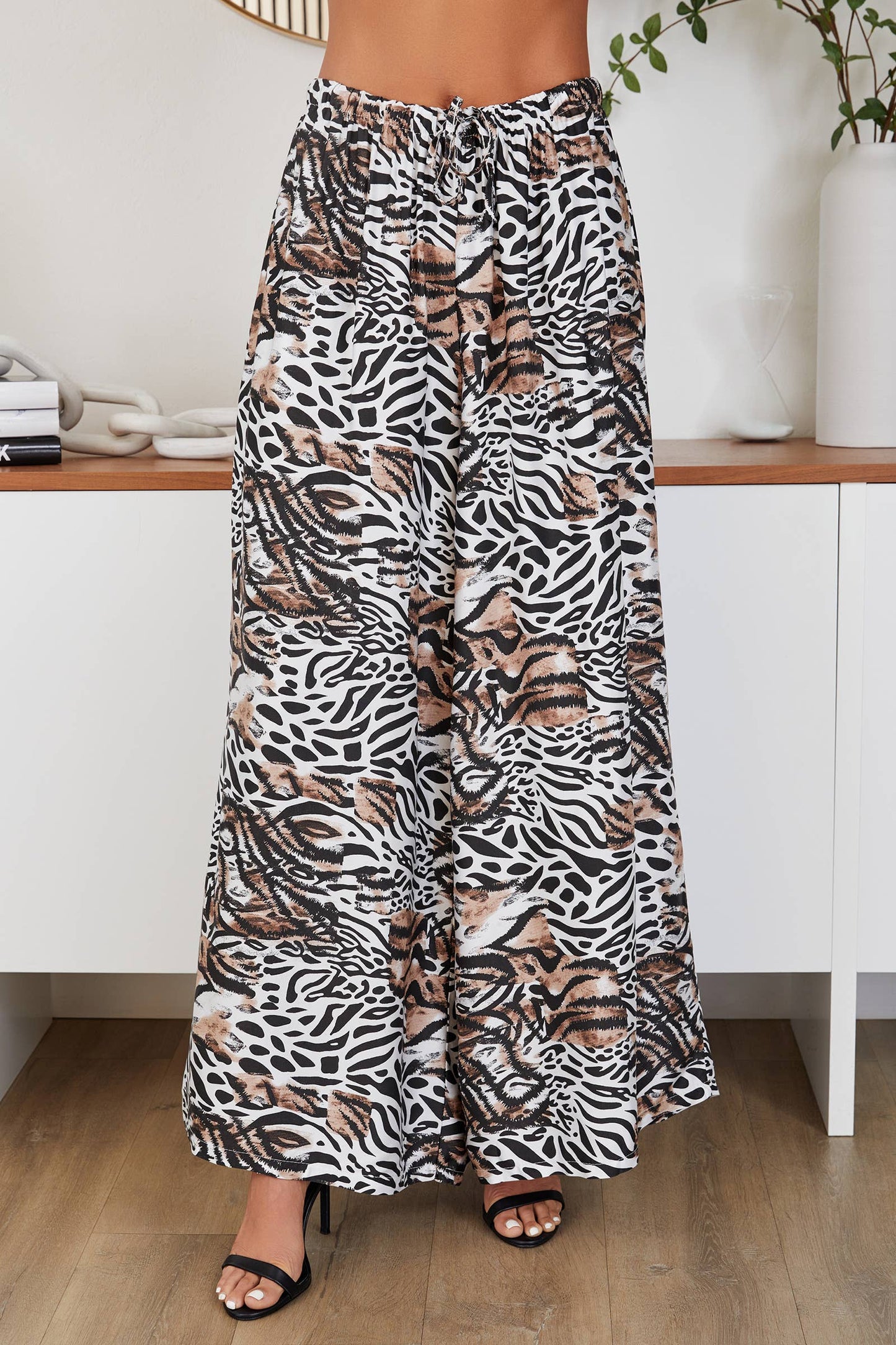 ZEBRA PATCH PRINT WIDE LEG PANTS