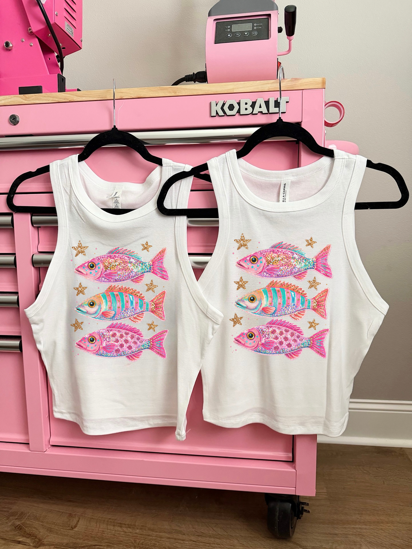 Glitter Fish Cropped Tank