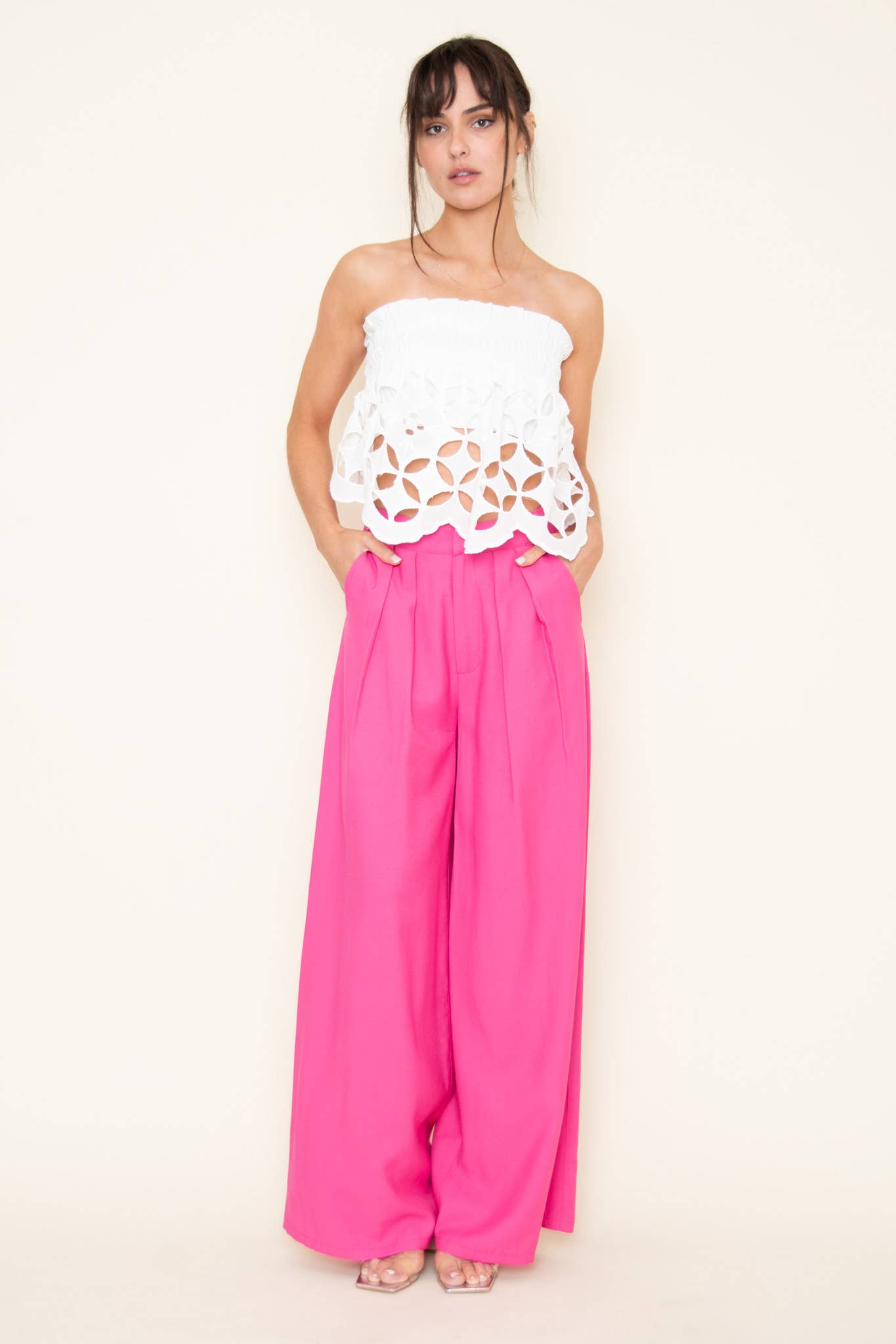 WHITE EYELET STRAPLESS TOP
