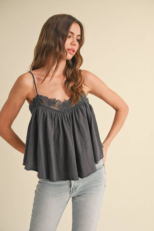 CROCHET CONTRASTED TANK TOP