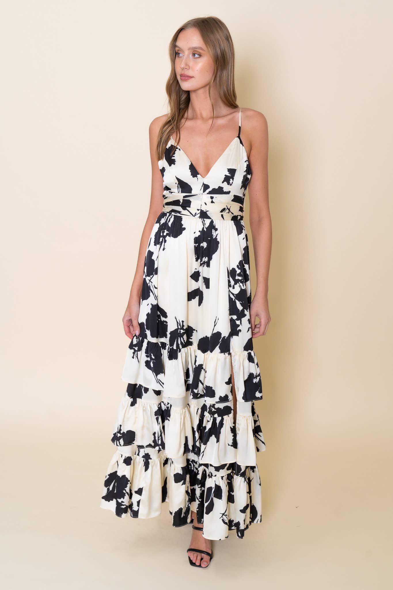 FLORAL V NECK MAXI TIERED RUFFLE DRESS