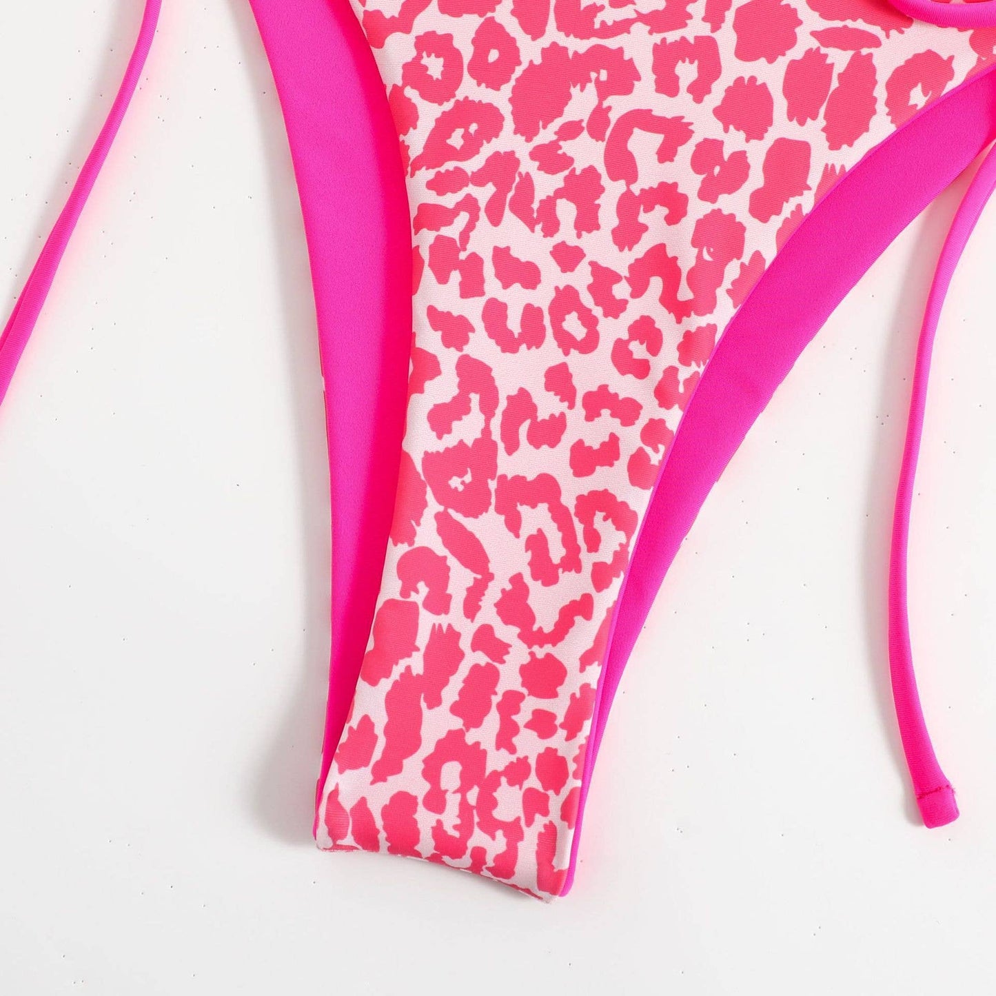 Leopard print halterneck bikini 2-piece swimsuit
