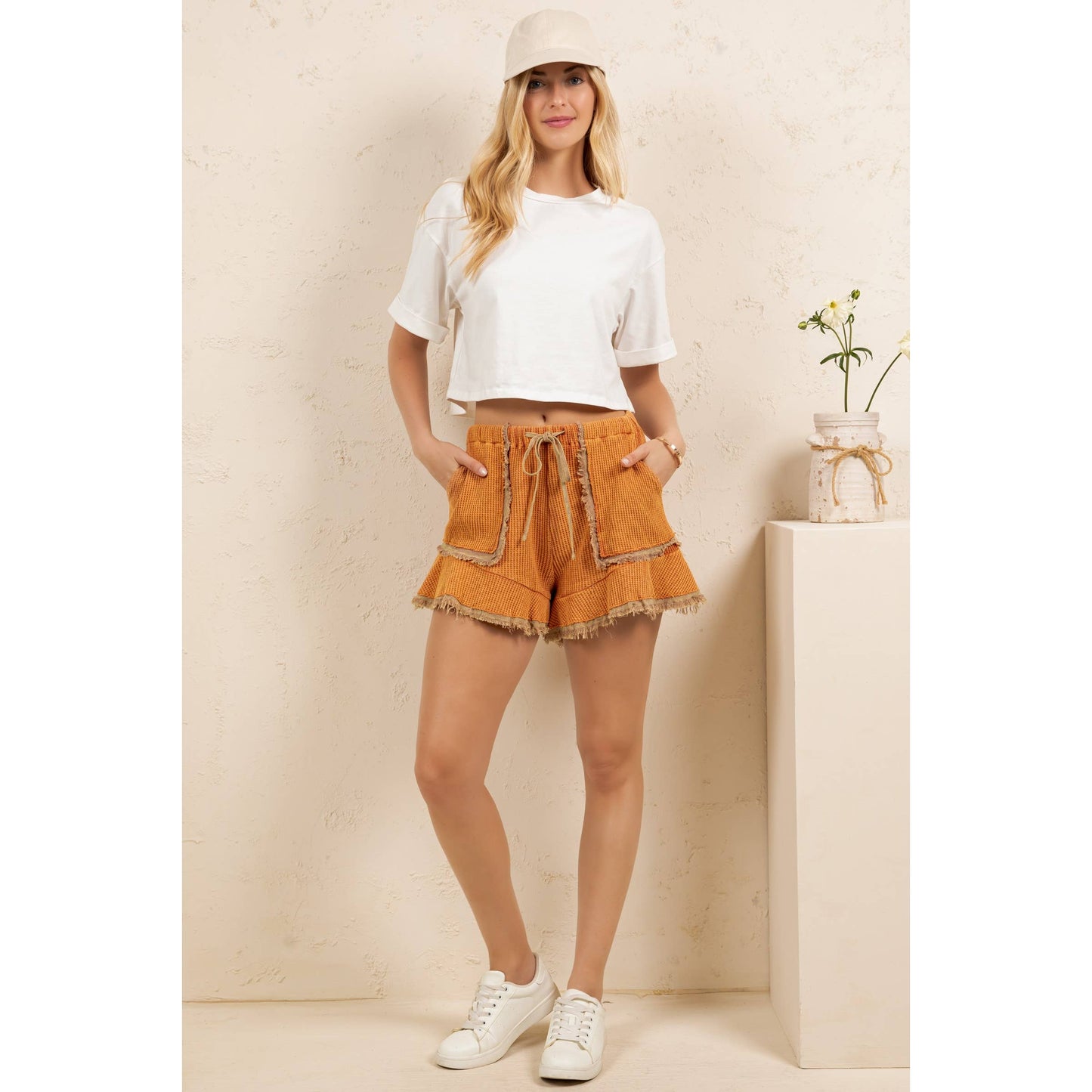 WAFFLE FRINGE CARGO SHORTS