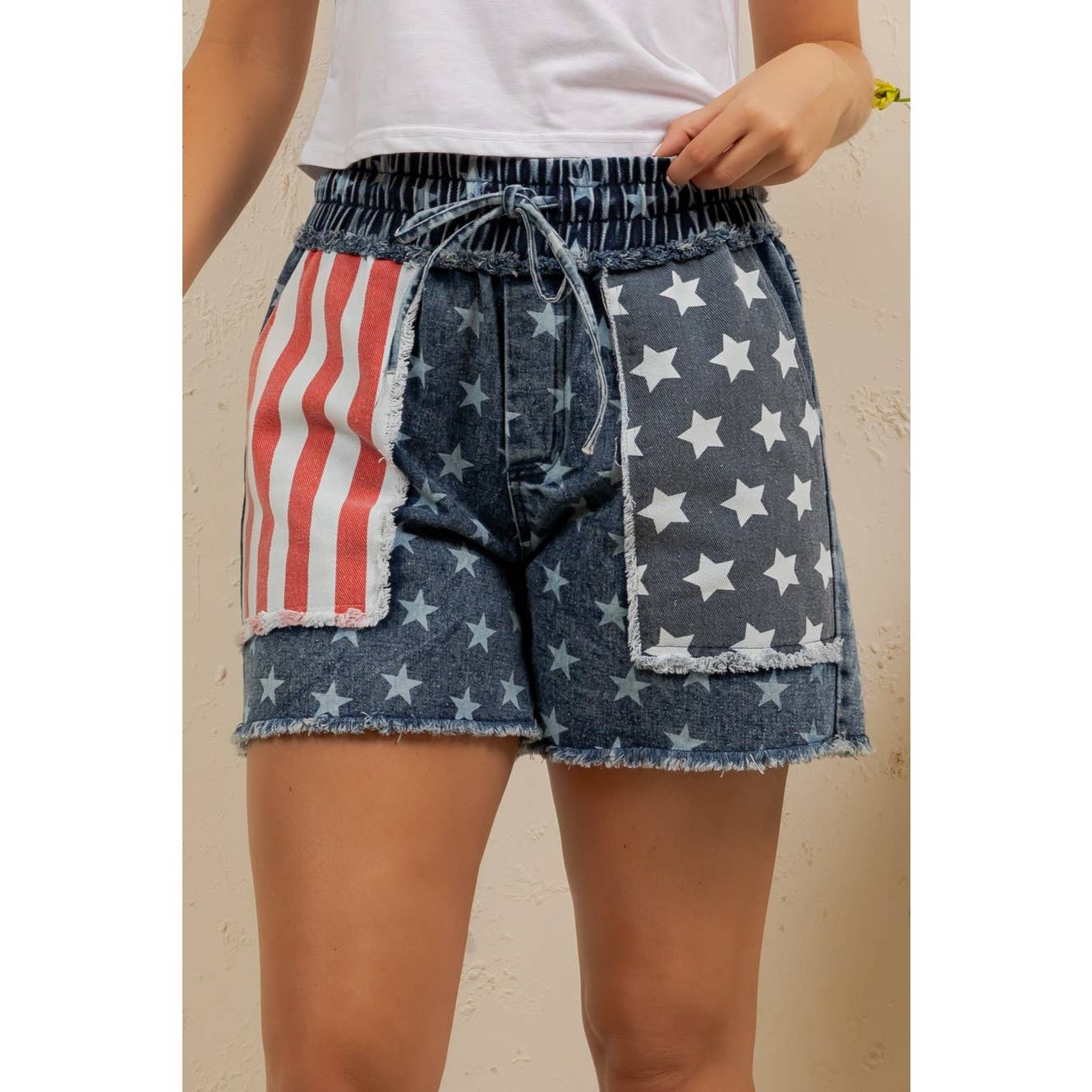 FREEDOM PATCH DENIM SHORTS