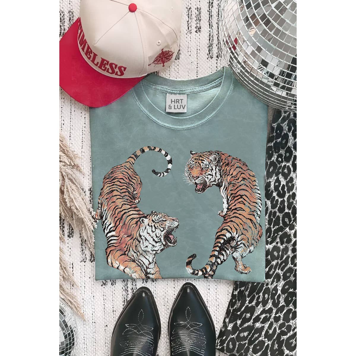 TIGERS PRINT MINERAL GRAPHIC TEE