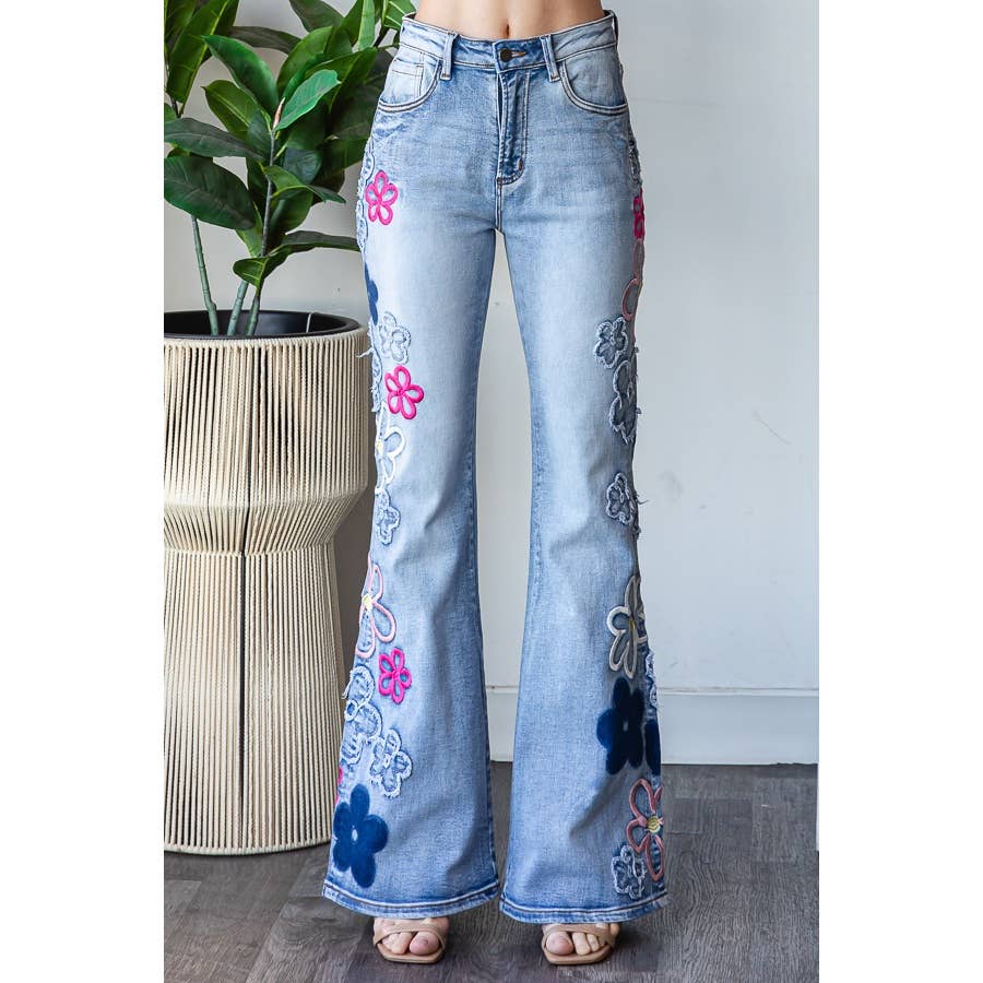 WASHED FLOWER EMBROIDERY DENIM PANTS